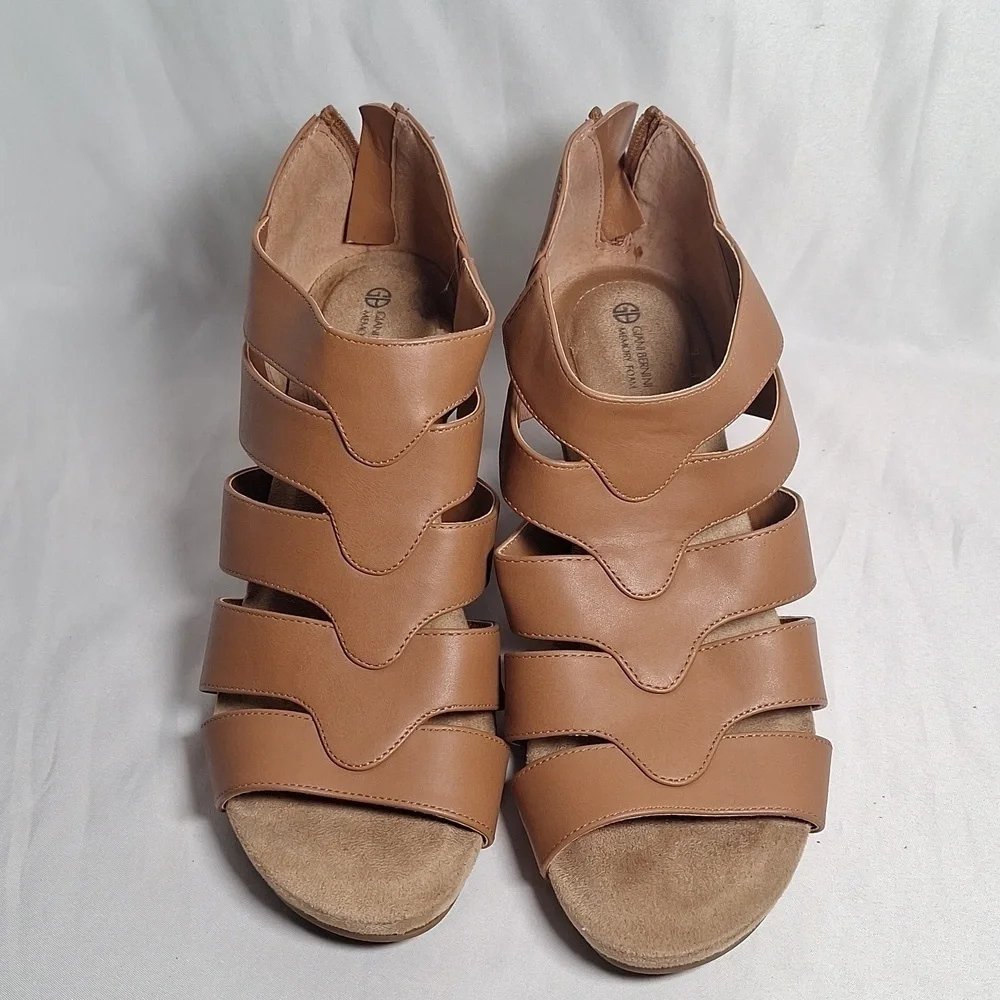 ✨️Giani Bernini wedge sandals